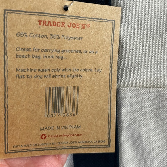Lot of 2 Trader Joe’s Canvas Tote Bag Navy Red Grocery Shopping Eco Reusable NWT - Picture 5 of 10